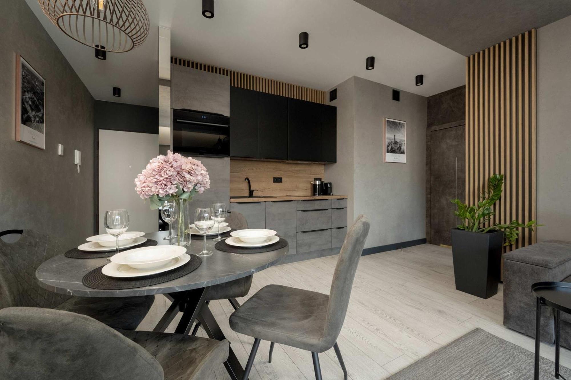 Stylowy Prestige Z Balkonem By Rent Like Apartamento